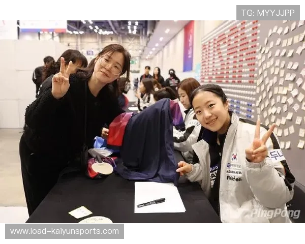 韩国公开赛场馆内外：球迷互动、装备展示与文化体验